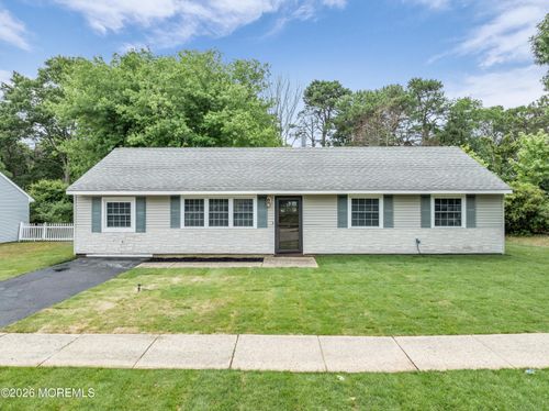 23 Georgetown Blvd, Barnegat, NJ, 08005-1842 | Card Image