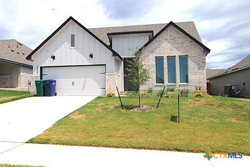2466 Bee Creek Dr, Copperas Cove, TX, 76522-9726 | Card Image