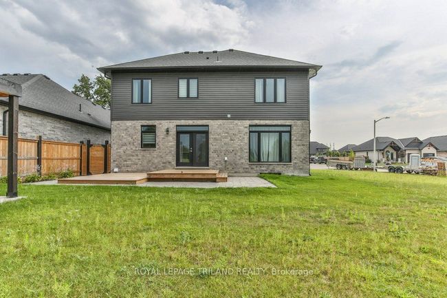 51 Elliot St, House other with 6 bedrooms, 3 bathrooms and 2 parking in Strathroy ON | Image 40