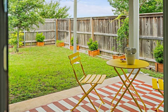 8201 Mc Kamy Dr, House other with 3 bedrooms, 2 bathrooms and 2 parking in Austin TX | Image 5
