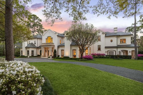 325 W Friar Tuck Ln, Houston, TX, 77024-5733 | Card Image