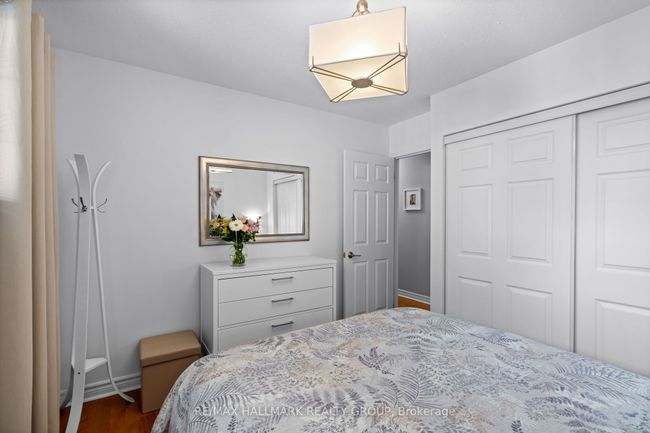2140 Blue Jay Cres, House other with 2 bedrooms, 2 bathrooms and 3 parking in Gloucester ON | Image 17