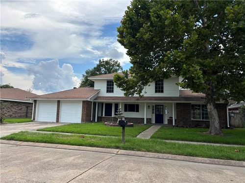 2121 Colonial Dr, La Place, LA, 70068-1809 | Card Image