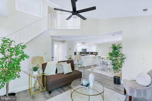 19918 Sugar Notch Cir, GAITHERSBURG, MD, 20886-4910 | Card Image