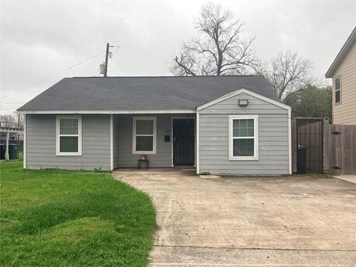 5510 Chennault Rd, Houston, TX, 77033-1712 | Card Image
