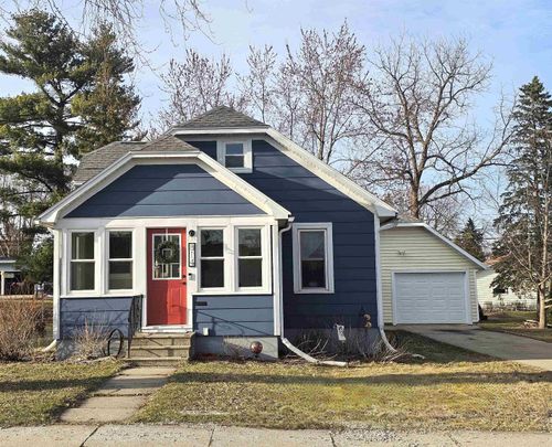 814 Wilcox St, Waupun, WI, 53963-2240 | Card Image