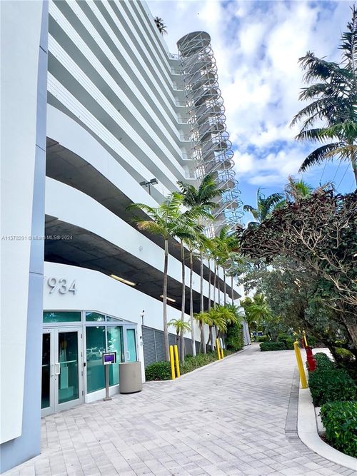 apt-901-7934 West Dr, North Bay Village, FL, 33141-3358 | Card Image