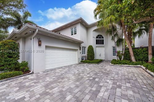 3949 194th Ln, Golden Beach, FL, 33160-2284 | Card Image