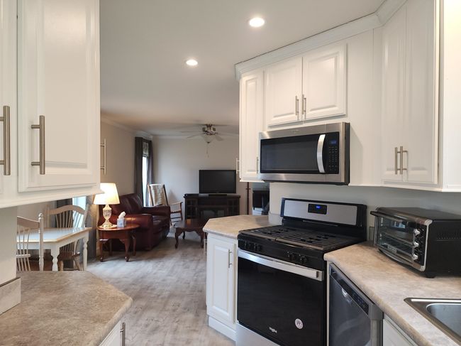 100 Hayes Park, House other with 2 bedrooms, 2 bathrooms and null parking in Exeter NH | Image 14