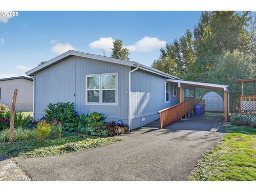 8-18780 Central Point Rd, Oregon City, OR, 97045-8907 | Card Image