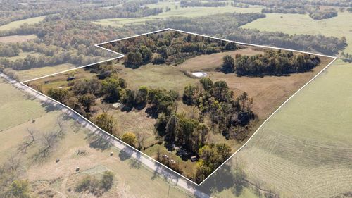 29550 King Rd, Stoutland, MO, 65567-9406 | Card Image