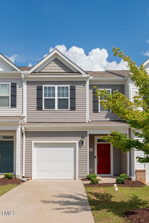 227 Liam St, Clayton, NC, 27520-5152 | Card Image