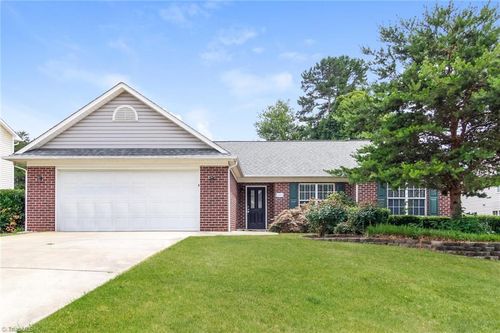 604 Nova Ave, High Point, NC, 27265-1378 | Card Image