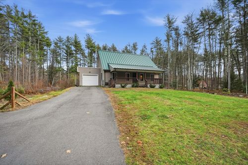 209 Osborne Rd, Ware, MA, 01082-9216 | Card Image