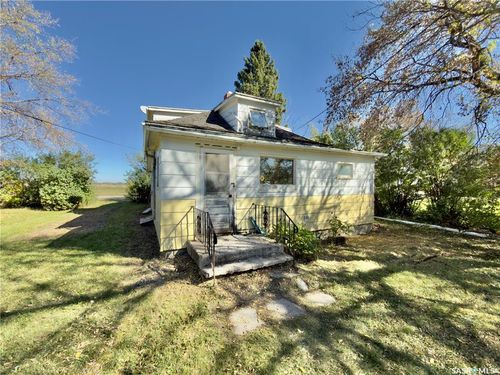 128 Railway Ave, Margo, SK, S0A4J0 | Card Image