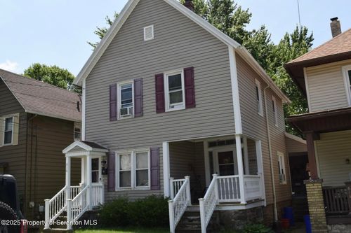 616 Delaware St, Scranton, PA, 18509-1831 | Card Image