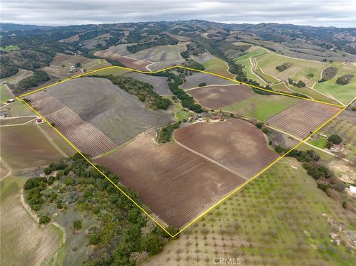 2135 Live Oak Rd, Paso Robles, CA, 93446-6612 | Card Image
