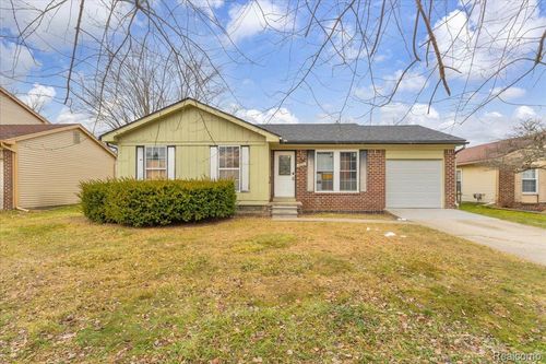 1402 Heritage Dr, Canton, MI, 48188-1238 | Card Image