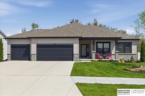 20878 Camelback Ave, Gretna, NE, 68028-5101 | Card Image