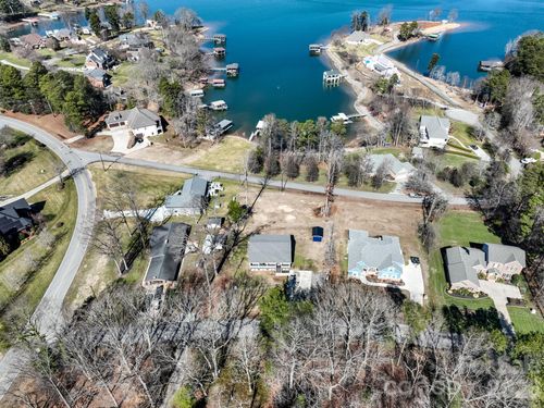 9464 Riviera Dr, Sherrills Ford, NC, 28673-7224 | Card Image