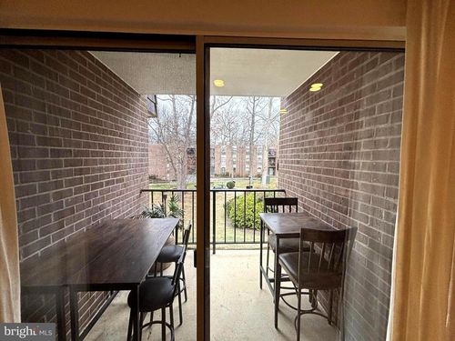 21-8310 Tobin Rd, ANNANDALE, VA, 22003-6829 | Card Image
