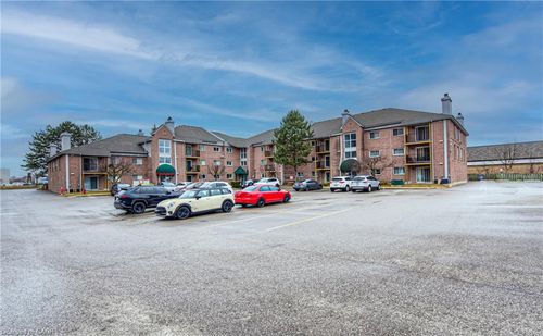 6-3085 Kingsway Dr, Kitchener, ON, N2C2P1 | Card Image
