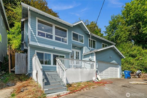 5039 31st Ave S, Seattle, WA, 98108-3055 | Card Image