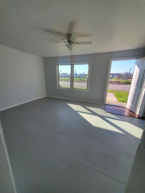 814 Louise St, Houston, TX, 77009-2547 | Card Image