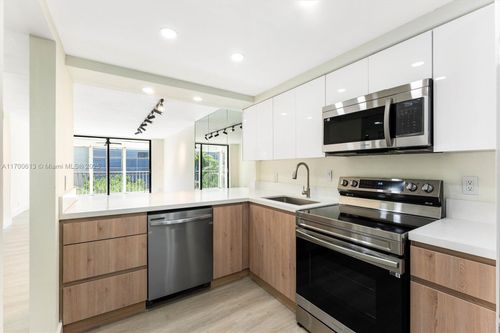 apt-a315-367 S Federal Hwy, Deerfield Beach, FL, 33441-4105 | Card Image