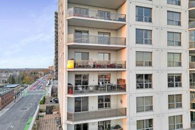 908 - 330 Ridout St N, Condo with 2 bedrooms, 2 bathrooms and 2 parking in London ON | Image 3