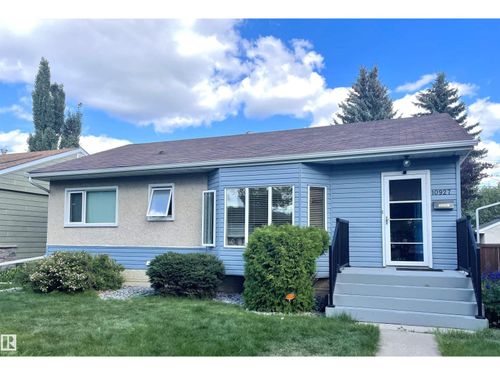10927 146 St Nw, Edmonton, AB, T5N3A8 | Card Image