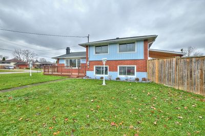 7405 Susan Cres, House other with 3 bedrooms, 2 bathrooms and 5 parking in Niagara Falls ON | Image 1