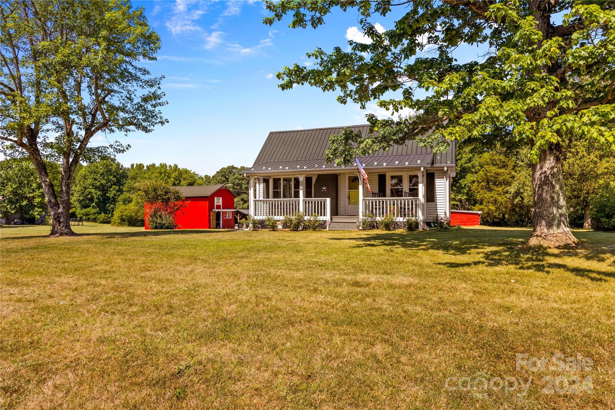 Memorial Hwy, Harmony, NC 28634