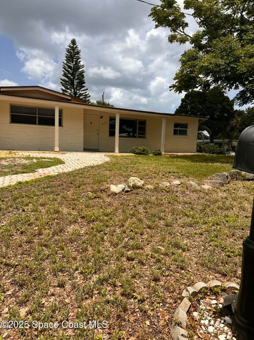 2542 Leewood Blvd, Melbourne, FL, 32935-2838 | Card Image