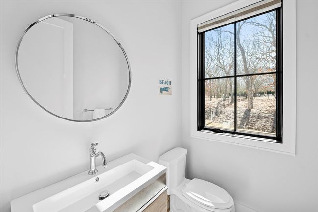 Bathroom with vanity and toilet | Image 33