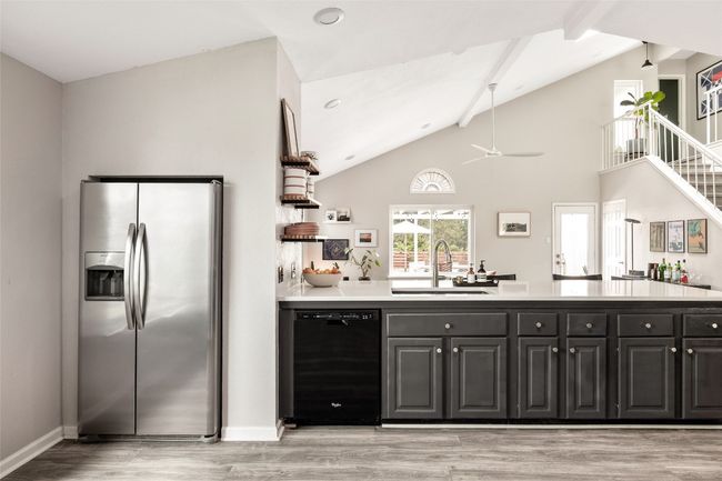 8504 Verona Trl, House other with 3 bedrooms, 3 bathrooms and 4 parking in Austin TX | Image 10