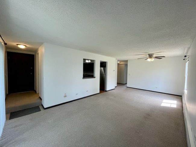APT-6 - 181 Gregory St, Home with 2 bedrooms, 2 bathrooms and 2 parking in Aurora IL | Image 4