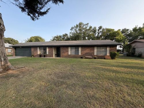 216 Crest, Palestine, TX, 75801 | Card Image