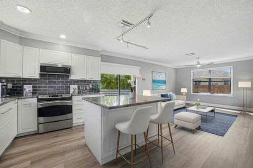 11-324 W Pine Street, Lantana, FL, 33462 | Card Image