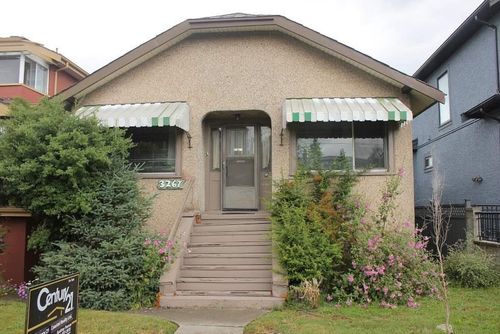 3267 E 29th Avenue, Vancouver, BC, V5R1W4 | Card Image