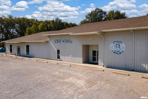 18967 N Us Highway 51, Elkville, IL, 62932-2640 | Card Image