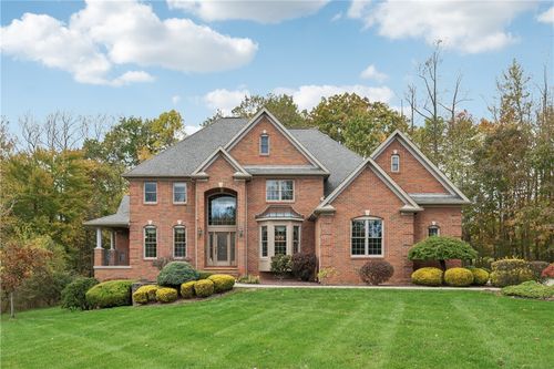 456 Deer Run, New Castle, PA, 16105-1448 | Card Image