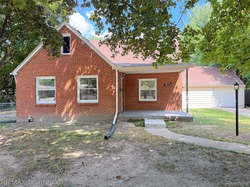 19135 Eastwood Drive, Harper Woods, MI, 48225 | Card Image