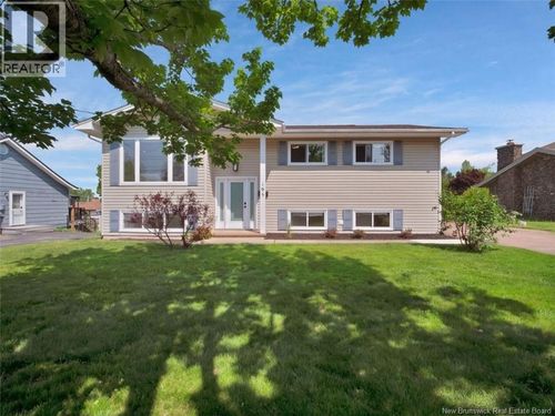195 Chartersville Rd, Dieppe, NB, E1A1K3 | Card Image