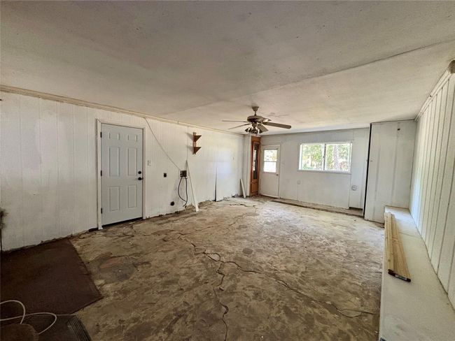 extra garage space | Image 27
