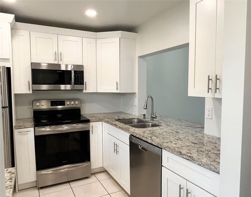 111-2423 Nw 89th Dr, Coral Springs, FL, 33065-5675 | Card Image