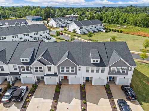 421 Hazelcote Rd, Greenville, SC, 29611-1817 | Card Image