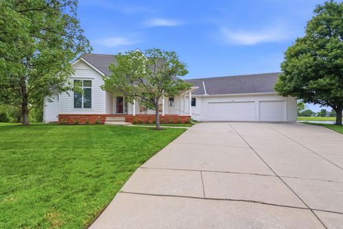 6918 E Summerside Ct, Bel Aire, KS, 67226-7614 | Card Image