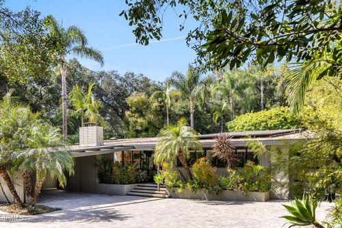 3439 Vosburg St, Pasadena, CA, 91107-1245 | Card Image