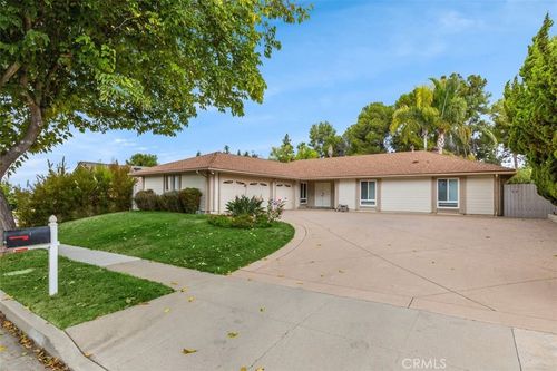 1517 Uppingham Dr, Thousand Oaks, CA, 91360-6546 | Card Image